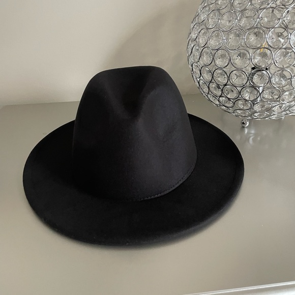 Black/Red Fedora - Picture 3 of 10